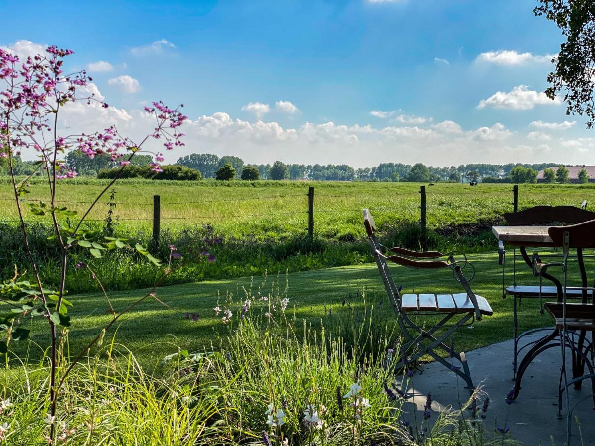 Villa Oostkerkestraat 8 *